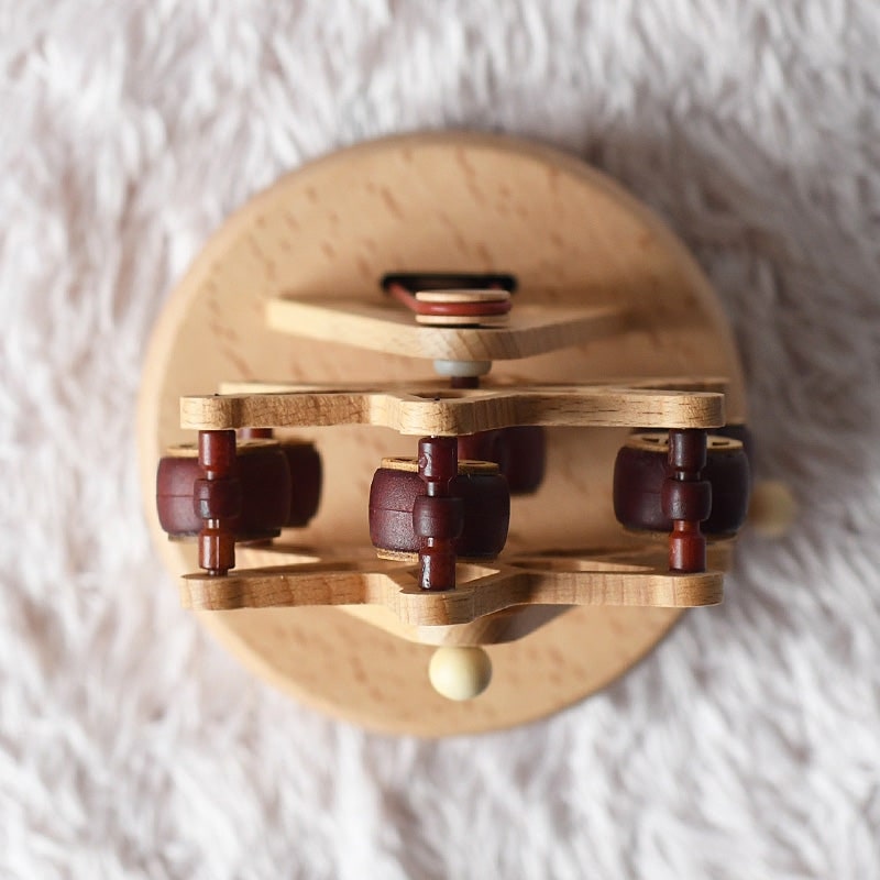 boite a musique bois roue