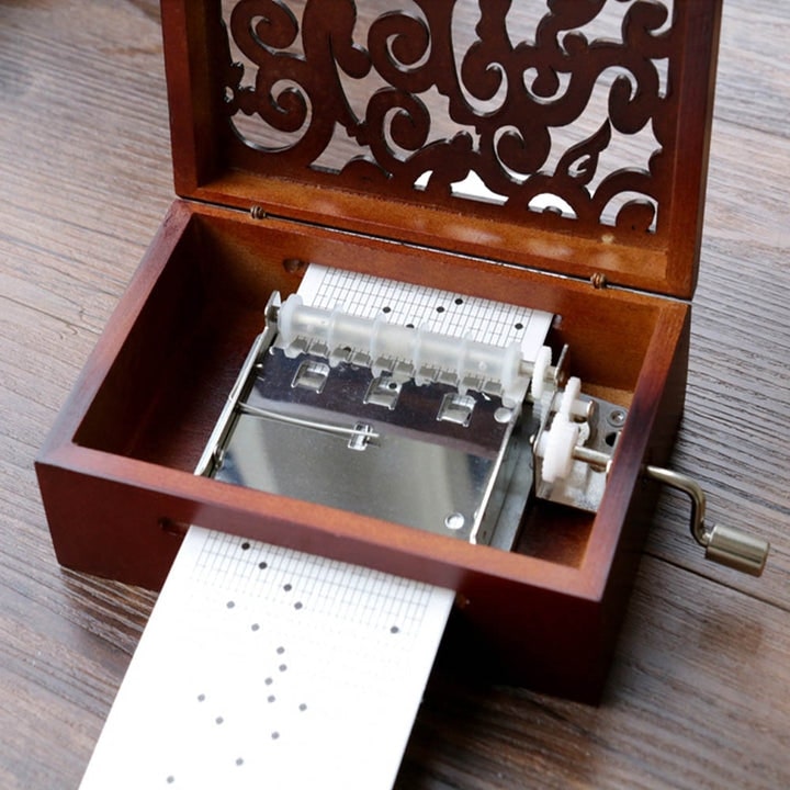 boîte à musique à manivelle personnalisable